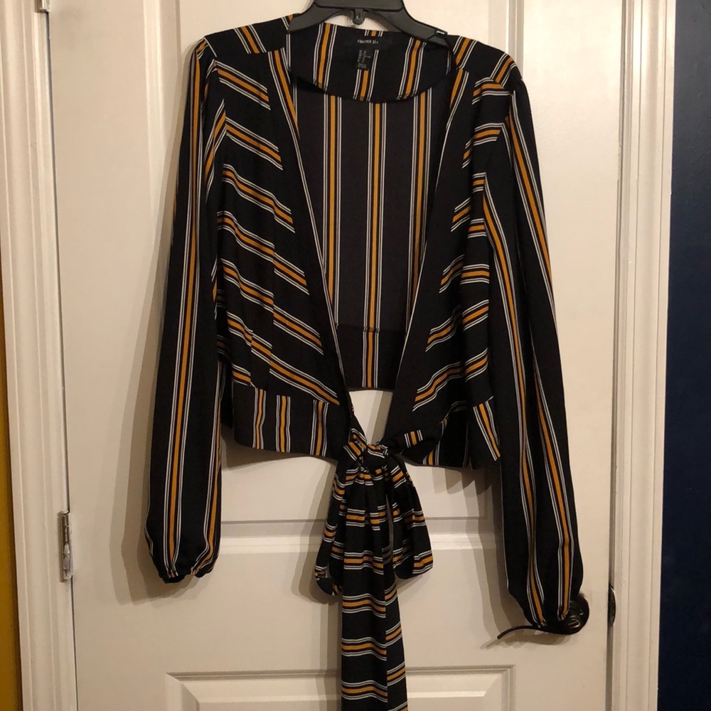 Plus Size Tie in Front Top